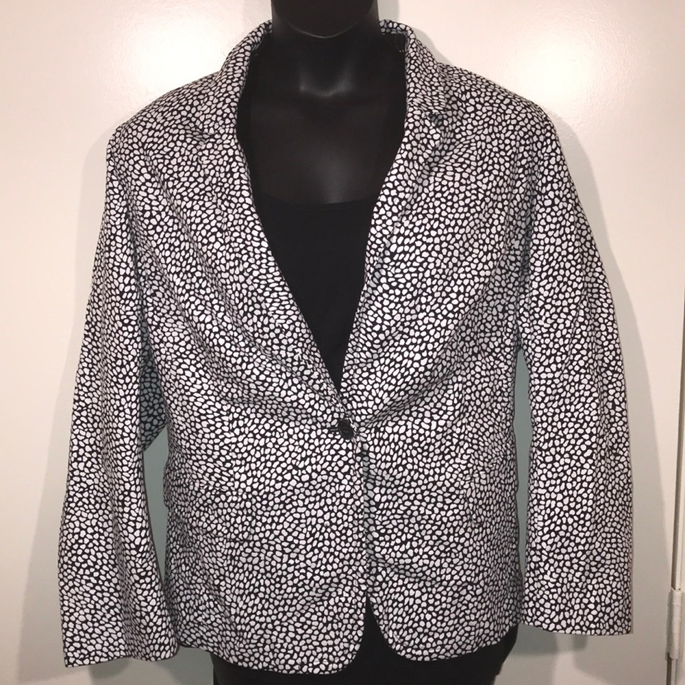 LB from The Modernist Collection